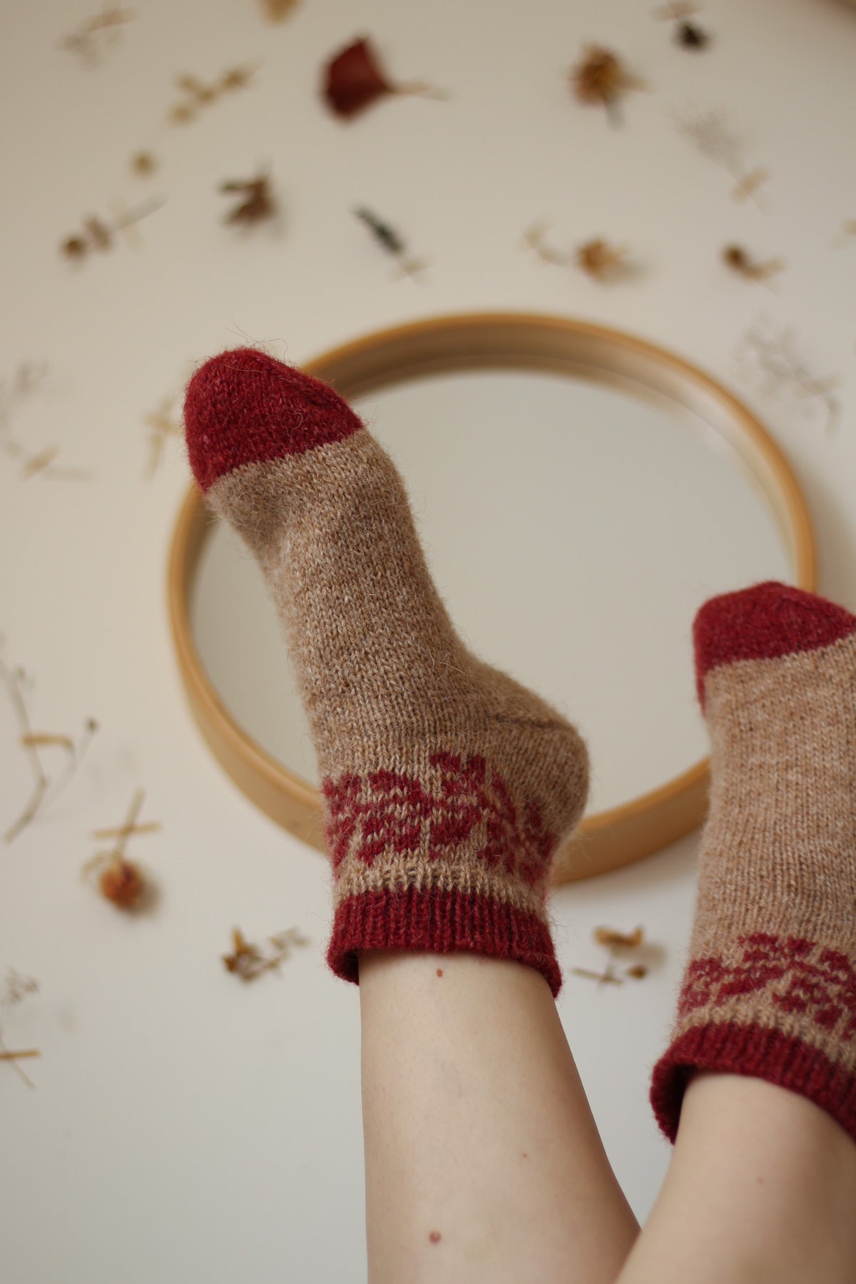 Between petals socks