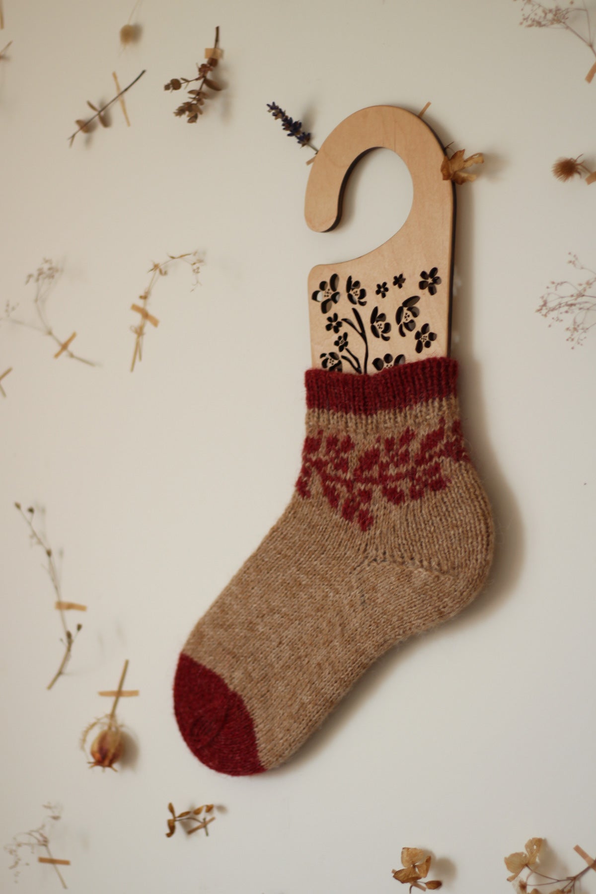 Between petals socks