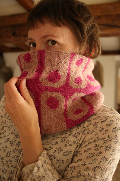 Tetas cowl