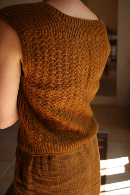 Wusai vest